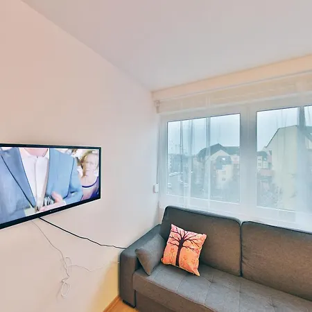 Les Cedres * Strasburg